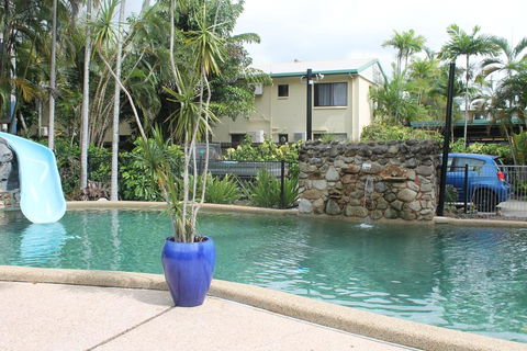 Bohemia Resort Cairns - Hotel Accommodation 0