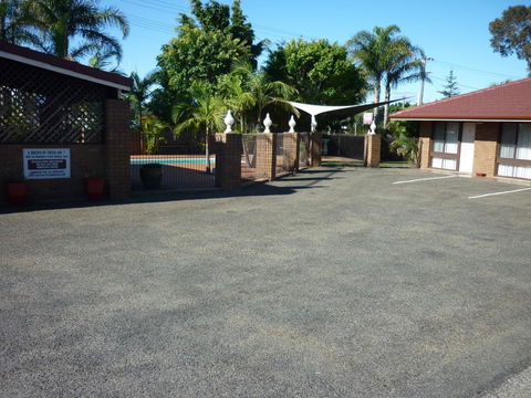 Bomaderry Motor Inn - Hotel Accommodation 3