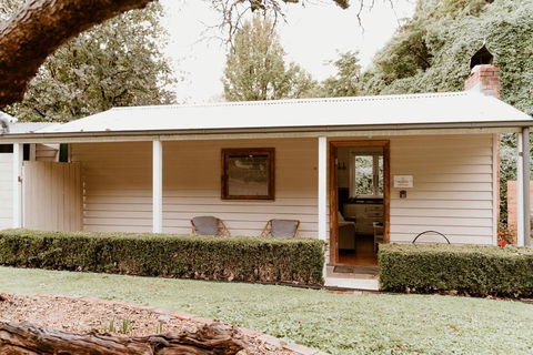 The Mulberry Cottage - Hotel Accommodation 0