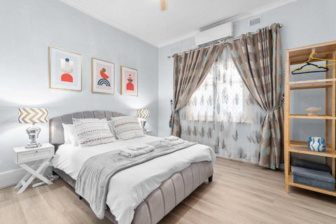 The Newly Renovated - Maylands Vacation Home - Hotel Accommodation 0