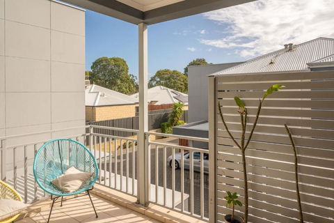The Nordic Nook - A Relaxed Redcliffe Stay - Hotel Accommodation 1
