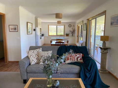 Three Island Escape - Dover - Hotel Accommodation 0