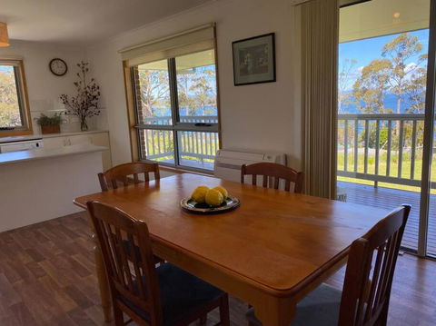 Three Island Escape - Dover - Hotel Accommodation 1