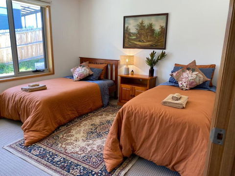 Three Island Escape - Dover - Hotel Accommodation 3