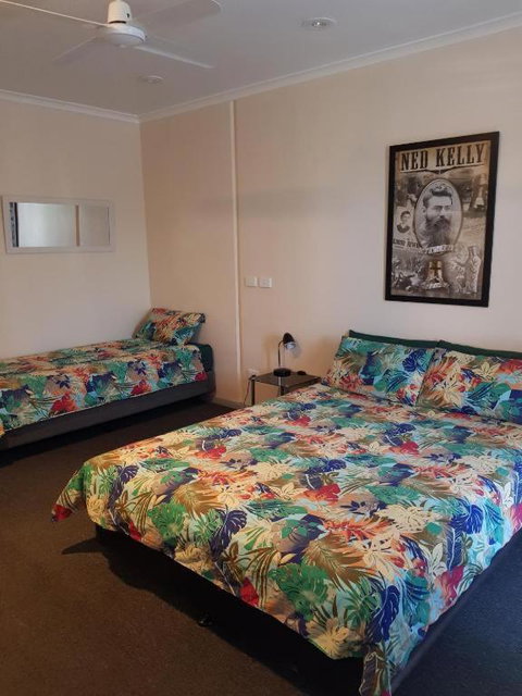 Wentworth Central Motor Inn - Hotel Accommodation 3