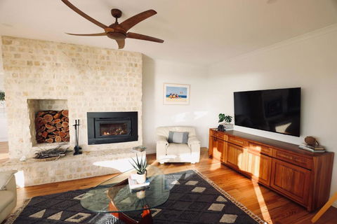 Wrights Bay House - Hotel Accommodation 1