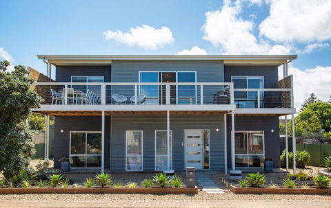 Xanadu - Aldinga Beach - C21 SouthCoast Holidays - Hotel Accommodation 0