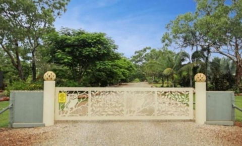 Almost Off Grid Tranquillity - Hotel Accommodation 2