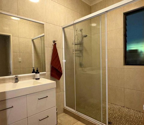 Howard Springs Tropical Getaway - Hotel Accommodation 1