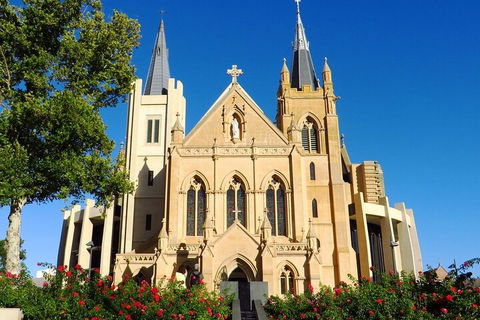 Perth Scavenger Hunt: Perched On A Swan - Hotel Accommodation 1