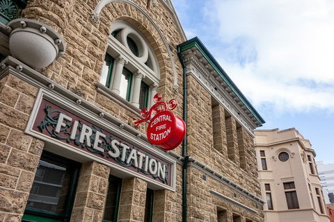 Perth Scavenger Hunt: Perched On A Swan - Hotel Accommodation 5