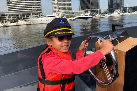 2-Hour Boat Rental In Melbourne - Hotel Accommodation 4