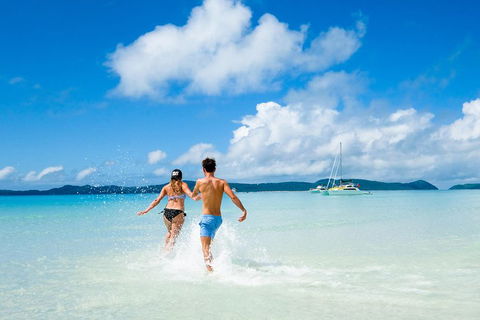 Whitehaven Beach And Hill Inlet Lookout Full-Day Snorkeling Cruise By High-Speed Catamaran - Hotel Accommodation 4
