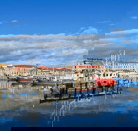 Grand Hobart Walking Tour - Hotel Accommodation