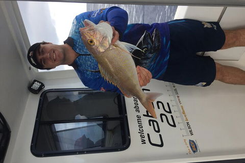 3/4 Day 7 Hour Offshore Fishing Charter - Hotel Accommodation 0