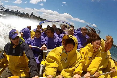 30-Minute Sydney Harbour Jet Boat Ride: Thunder Twist - Hotel Accommodation 0
