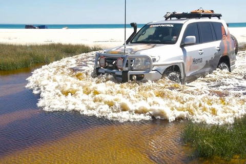 Full-Day Moreton Island 4x4 Sightseeing Tour - Hotel Accommodation 0