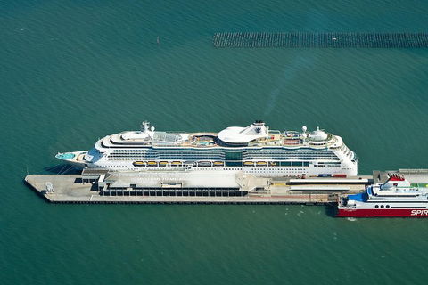 Melbourne And Port Phillip Bay Helicopter Tour - Hotel Accommodation 2