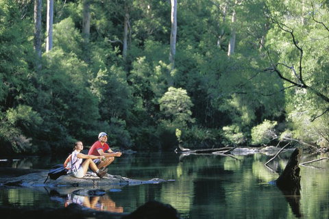 4 Day Tour: Albany, Margaret River, Valley Of The Giants TreeTop Walk From Perth - Hotel Accommodation 3