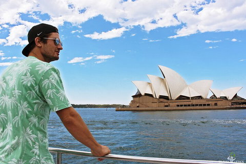 Sydney Harbour Hop-on Hop-off Cruise - Hotel Accommodation 3