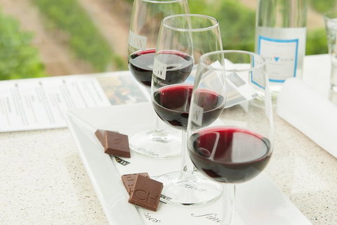 Adelaide Hills Food, Wine, Cheese, & Chocolate - Private Day Tour - Hotel Accommodation 2