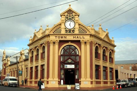 Full-Day Wave Rock & Historic York - Hotel Accommodation 1