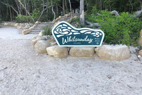 2 Night Small Group Whitsundays Sailing Adventure Aboard Mandrake - Hotel Accommodation 1