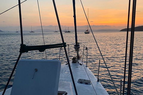 2 Night Small Group Whitsundays Sailing Adventure Aboard Mandrake - Hotel Accommodation 2