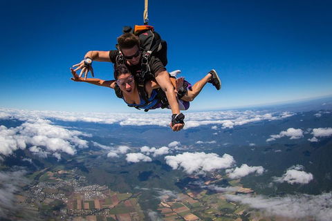 Reef And Rainforest Tandem Sky Dive In Cairns - Hotel Accommodation 3