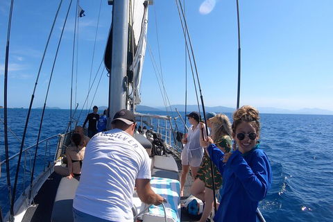 Ocean Free Green Island & Great Barrier Reef Snorkel Cruise, Cairns 25 Guests - Hotel Accommodation 3