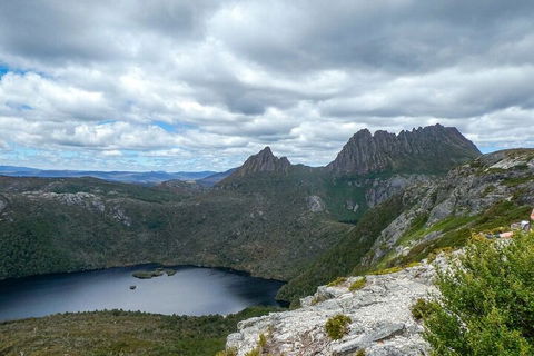 6 Day Trek The Cradle Mountain Overland Track - Hotel Accommodation 2