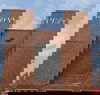 2-Hour Small-Group Walking Tour of Hobart - Hotel Accommodation