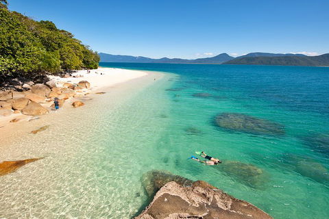Fitzroy Island Catamaran Transfers From Cairns - Hotel Accommodation 4