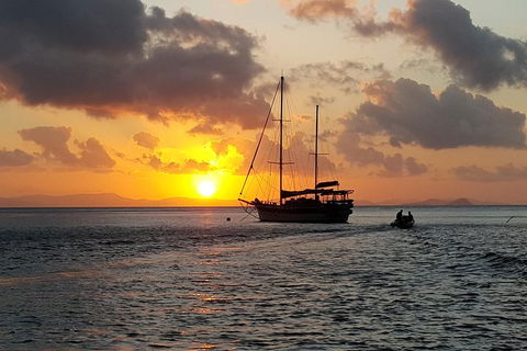 2-Day Whitsundays Sailing Adventure: SV Whitehaven - Hotel Accommodation 4