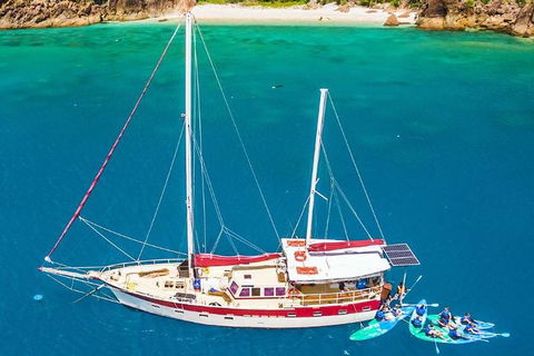2-Day Whitsundays Sailing Adventure: SV Whitehaven - Hotel Accommodation 5