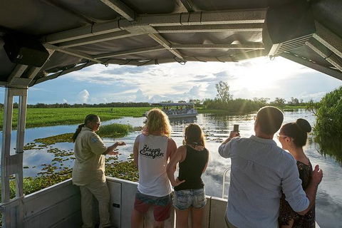Yellow Water Cruise - Kakadu - Hotel Accommodation 5