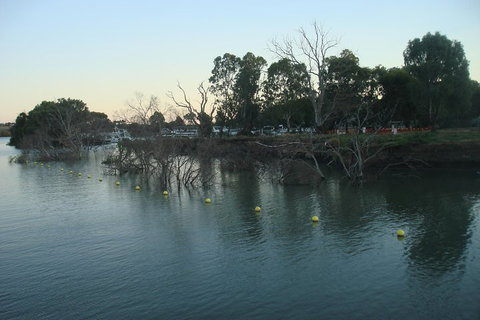 Adelaide Hills Tour With River Murray 3 Hour Lunch Cruise - Hotel Accommodation 5