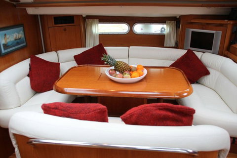 1-Night Whitsundays Private Charter Aboard Cruising Yacht Milady - Hotel Accommodation 0