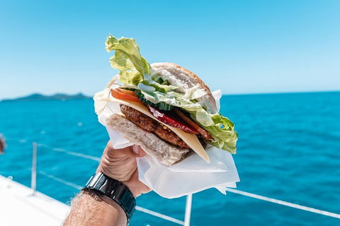 4 Day & 3 Night Whitsunday Islands & Outer Reef Sailing Adventure On Condor - Hotel Accommodation 4