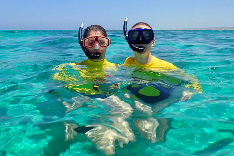Lagoon Explorer - Ningaloo Reef Full-Day Kayaking And Snorkeling Adventure - Hotel Accommodation 4