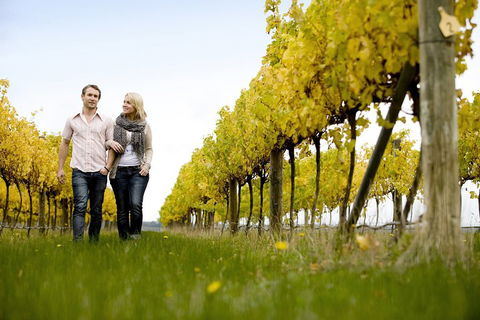 2-Day Private Daylesford & Macedon Ranges Gourmet Food Trail Tour From Melbourne - Hotel Accommodation 0