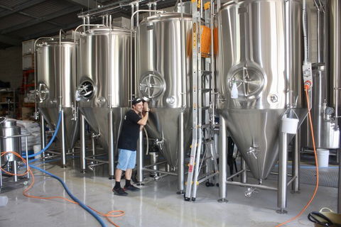 Hipster Sipster Brewery And Distillery Tour - Hotel Accommodation 1
