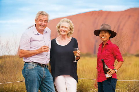 Ayers Rock 4 Tour Combo: Complete Uluru Base Walk At Sunrise, Valley Of The Winds At Sunrise, Kata Tjuta Sunset And Uluru Sunset - Hotel Accommodation 2