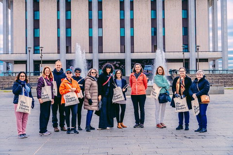 Women's History Walking Tour With Local Guide In Canberra - Hotel Accommodation 2